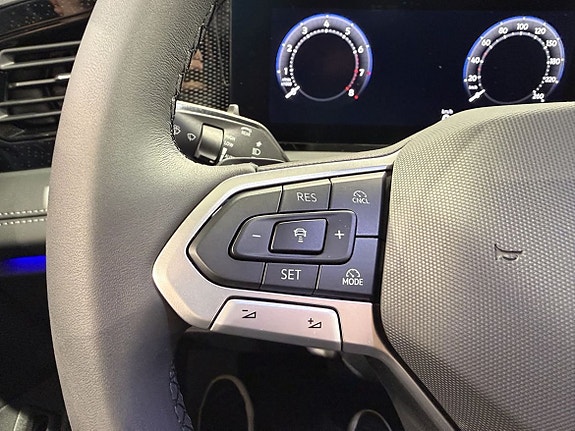 Volkswagen Tiguan 14 of 26