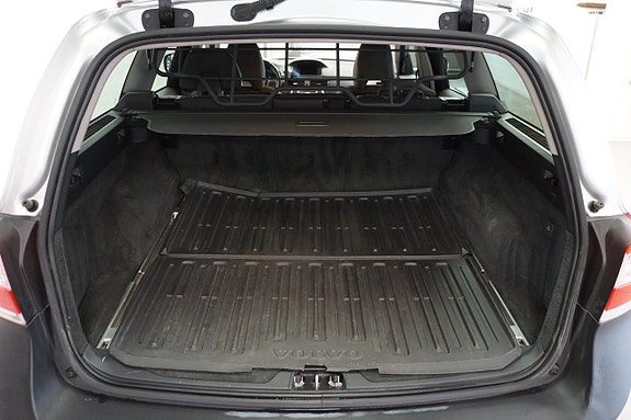 Volvo XC70 12 of 23