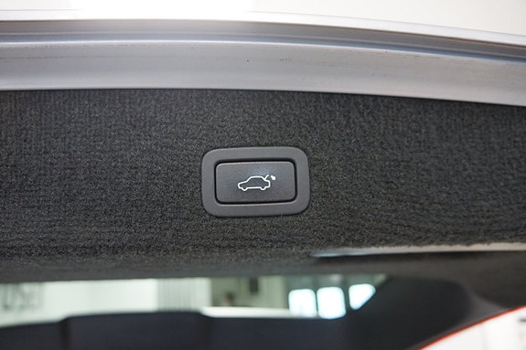 Volvo XC70 13 of 23