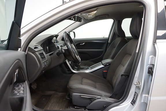 Volvo XC70 6 of 23