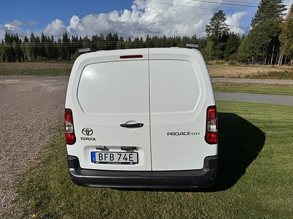 Toyota Proace City 8 of 15