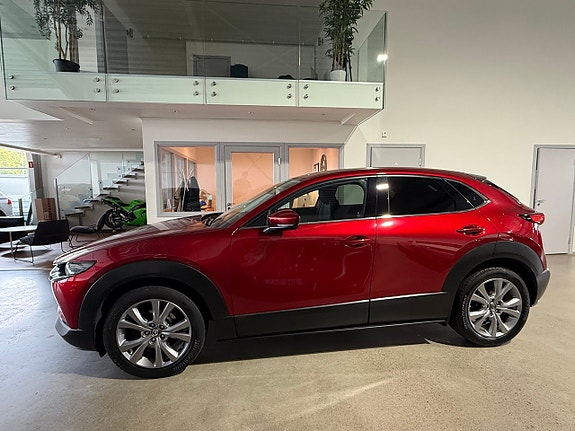 Mazda CX-30 4 of 25