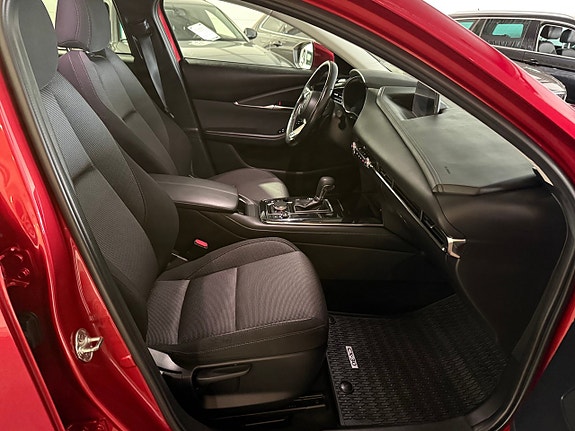Mazda CX-30 14 of 25