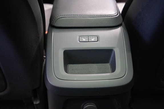 Volvo XC60 18 of 26