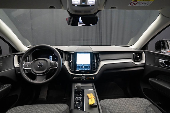 Volvo XC60 11 of 26
