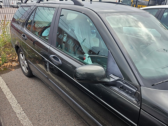 Saab 9-5 3 of 6