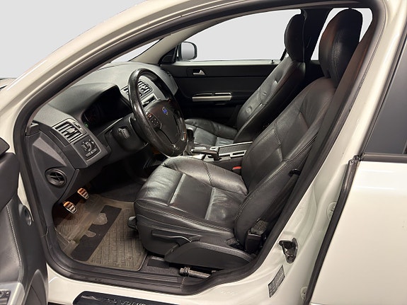 Volvo V50 9 of 18