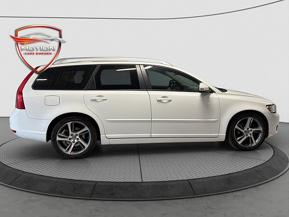 Volvo V50 4 of 18