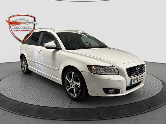 Volvo V50 3 of 18