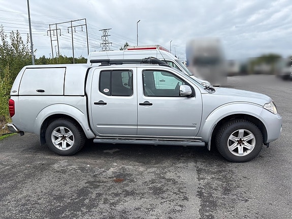 Pickup Nissan Navara NP300 3.0 dCi 4WD 4 of 6