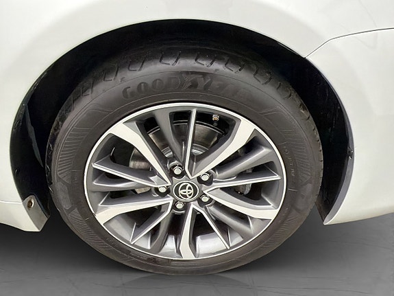 Toyota Avensis 29 of 30