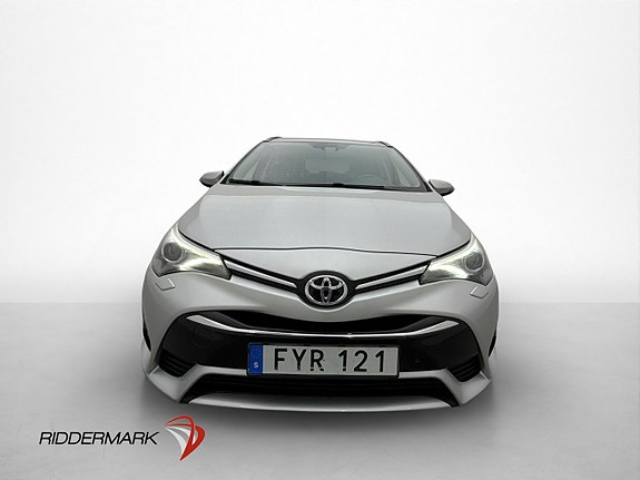 Toyota Avensis 2 of 30