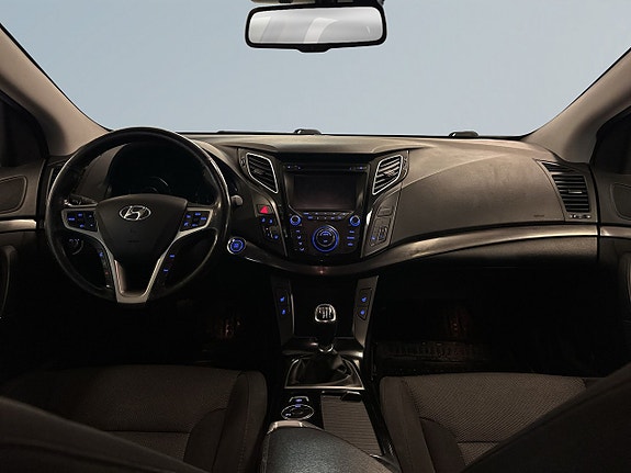Hyundai i40 8 of 23