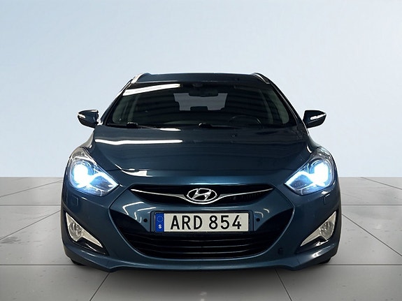 Hyundai i40 2 of 23