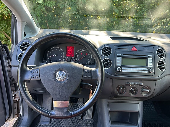 Volkswagen Golf Plus 9 of 10