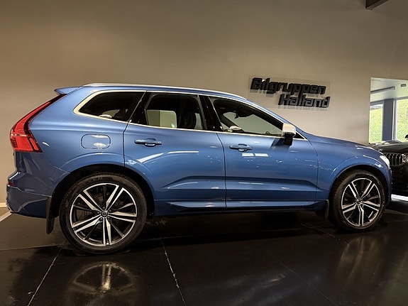 Volvo XC60 8 of 30