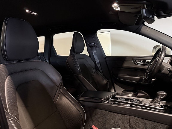 Volvo XC60 20 of 30