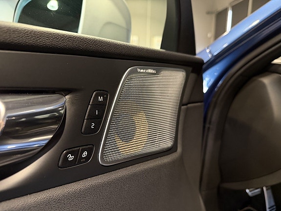 Volvo XC60 16 of 30