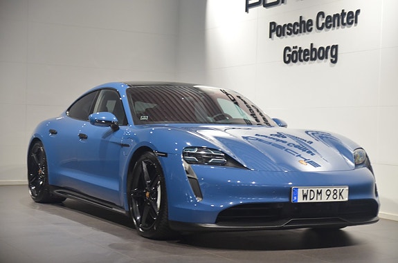 Porsche Taycan 4S 2 of 23