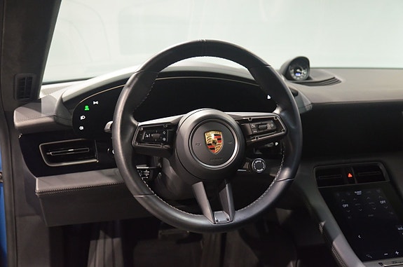 Porsche Taycan 4S 15 of 23