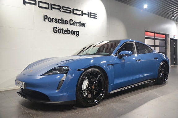 Porsche Taycan 4S 8 of 23