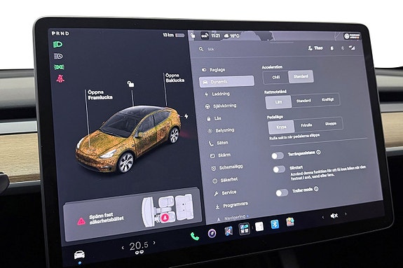 Tesla Model Y 27 of 30