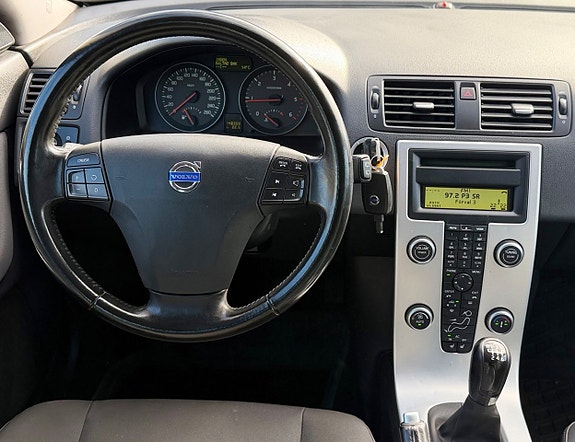Volvo V50 8 of 10