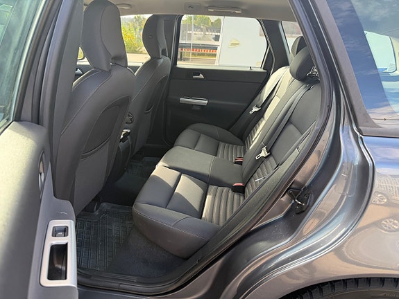 Volvo V50 9 of 10
