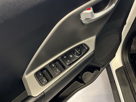Kia Niro 24 of 26