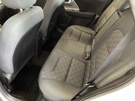 Kia Niro 13 of 26