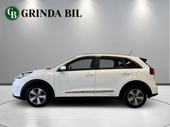 Kia Niro 2 of 26