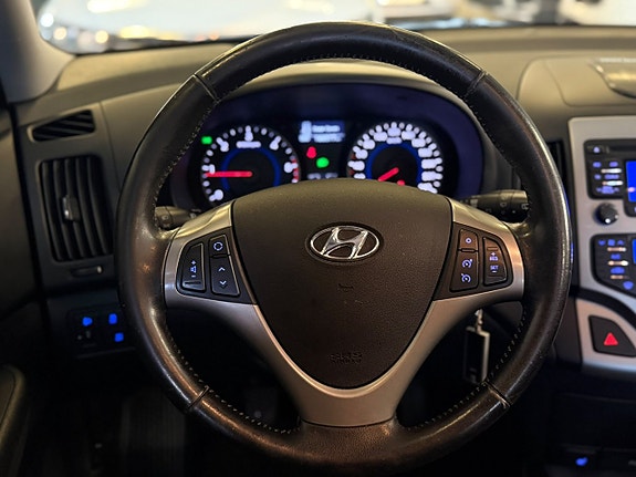 Hyundai i30 10 of 15