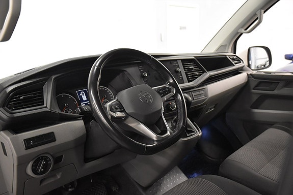 Volkswagen Transporter 9 of 17