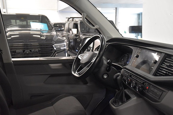 Volkswagen Transporter 8 of 17