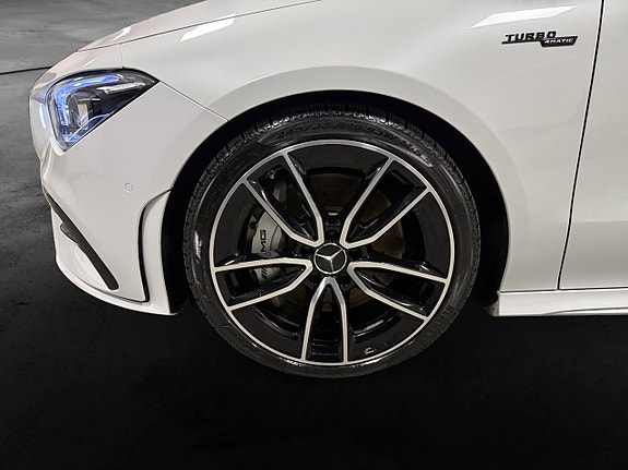 Mercedes-Benz CLA35 17 of 18