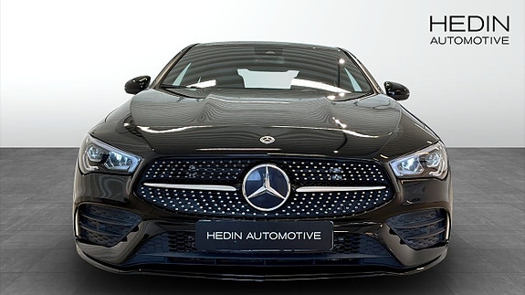 Mercedes-Benz CLA200 8 of 12