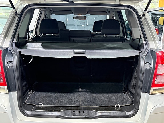 Opel Zafira 9 of 20