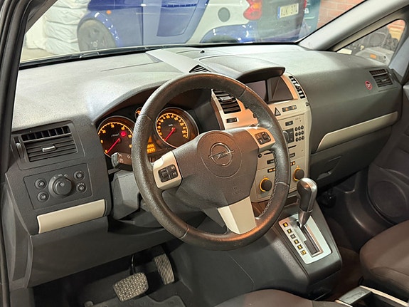 Opel Zafira 17 of 20