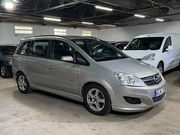 Opel Zafira 2 of 20
