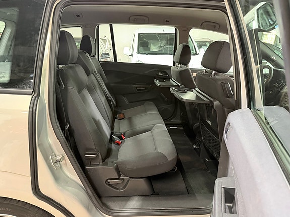 Opel Zafira 13 of 20