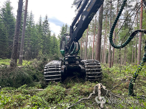 Skördare John Deere 1470G 8 of 27