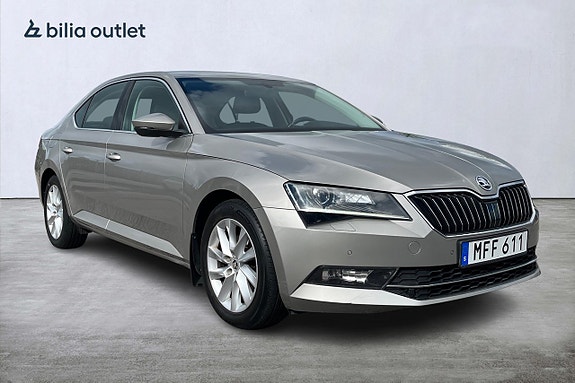 Skoda Superb 8 of 30