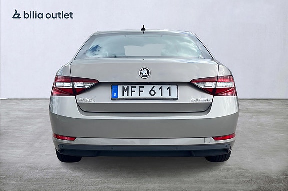 Skoda Superb 5 of 30