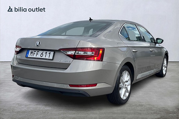 Skoda Superb 6 of 30