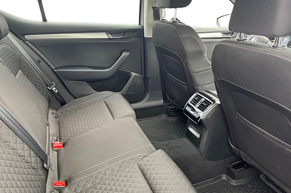 Skoda Superb 26 of 30