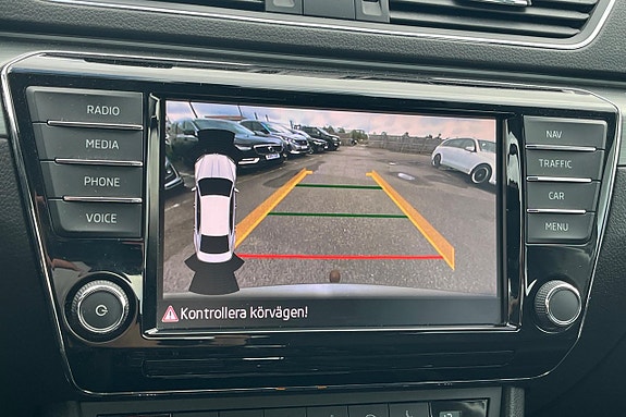 Skoda Superb 18 of 30