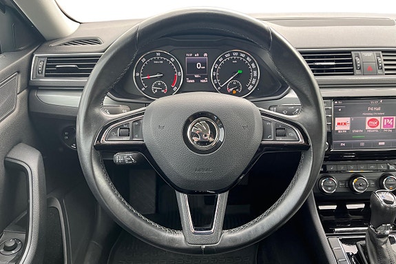 Skoda Superb 14 of 30