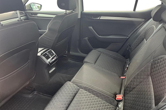 Skoda Superb 27 of 30