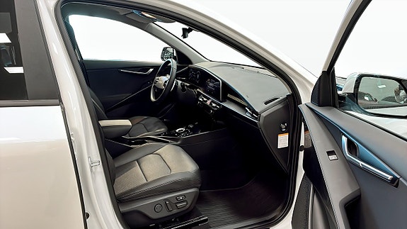 Kia Niro 3 of 12