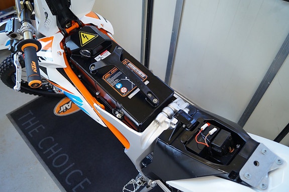 KTM Freeride E-SX "SOM NY!" 5 of 11